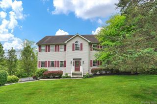 121 Conklingtown Road, Chester, NY 10918