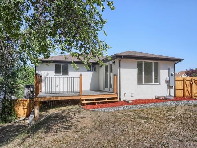 3175 S Clay St, Englewood, CO 80110
