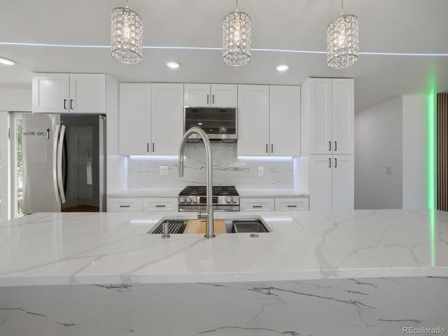 3175 S Clay St, Englewood, CO 80110
