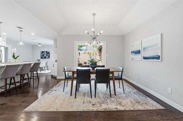 7413 Lakewood DR, Austin, TX 78750