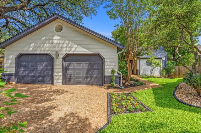 7413 Lakewood DR, Austin, TX 78750