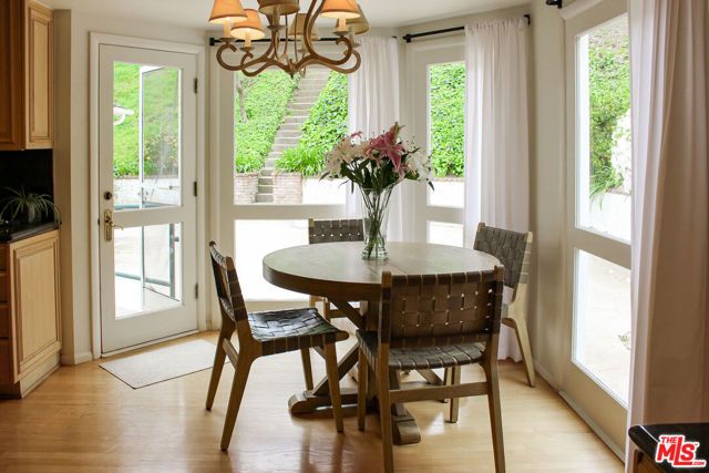 1079 MARILYN Drive, Beverly Hills, CA 90210