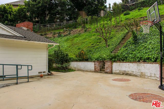 1079 MARILYN Drive, Beverly Hills, CA 90210