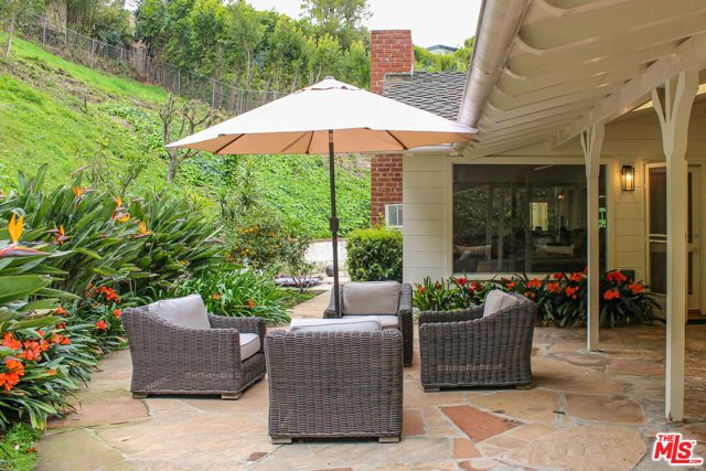 1079 MARILYN Drive, Beverly Hills, CA 90210