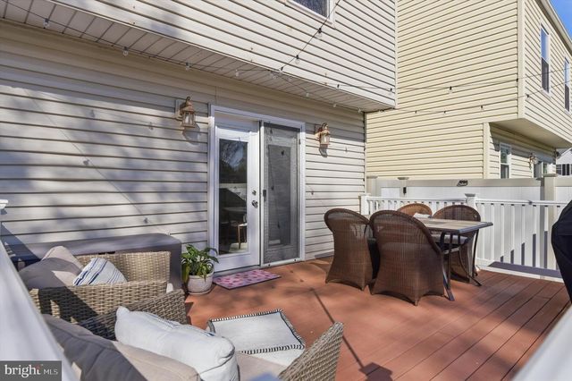 101 COTTAGE GROVE DR, Pasadena, MD 21122