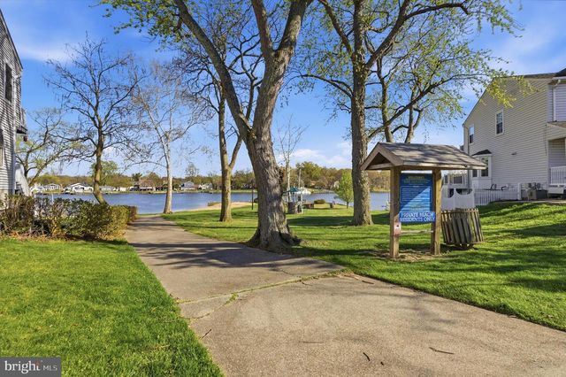 101 COTTAGE GROVE DR, Pasadena, MD 21122