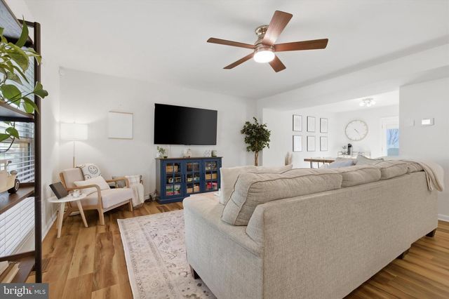 101 COTTAGE GROVE DR, Pasadena, MD 21122
