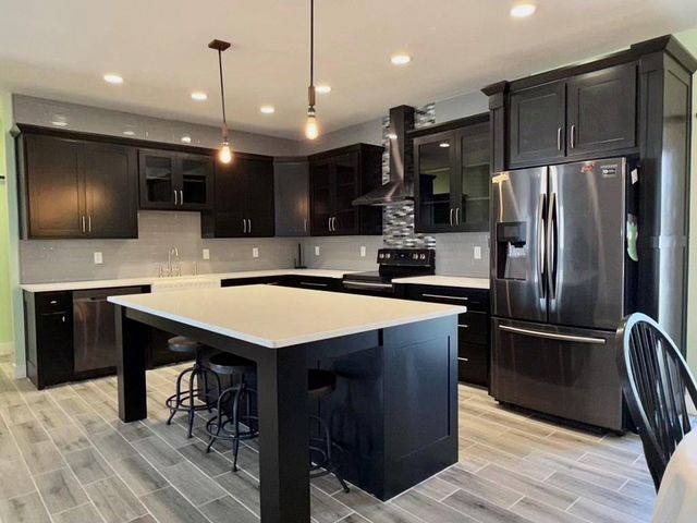408 NW Rust Court, Grain Valley, MO 64029