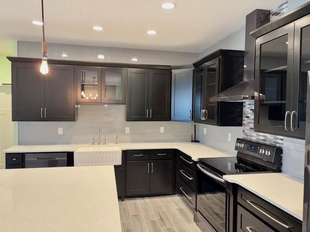 408 NW Rust Court, Grain Valley, MO 64029