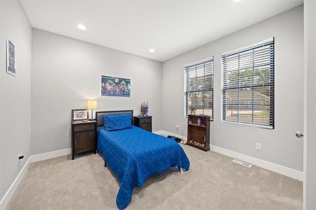 408 NW Rust Court, Grain Valley, MO 64029