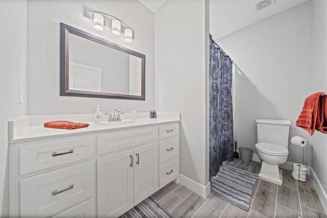 408 NW Rust Court, Grain Valley, MO 64029