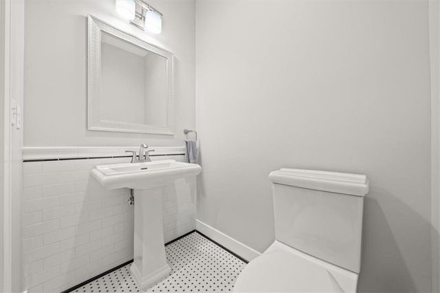 408 NW Rust Court, Grain Valley, MO 64029