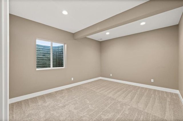 408 NW Rust Court, Grain Valley, MO 64029