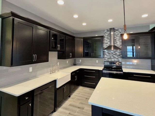 408 NW Rust Court, Grain Valley, MO 64029