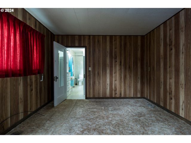 644 S MAIN St, Milton Freewater, OR 97862