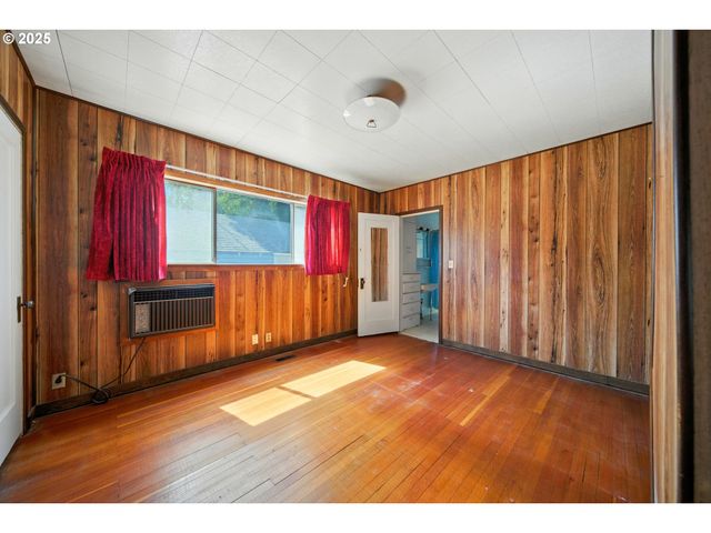 644 S MAIN St, Milton Freewater, OR 97862