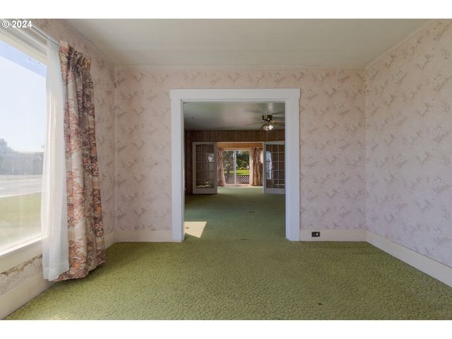 644 S MAIN St, Milton Freewater, OR 97862