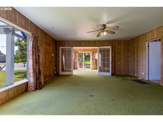 644 S MAIN St, Milton Freewater, OR 97862