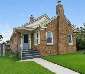 715 Garfield Street, Gary, IN 46404