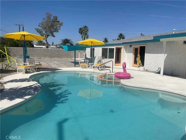 2627 N Cerritos, Palm Springs, CA 92262