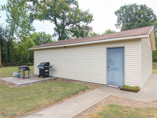 105 S Gray#C Street, Pocola, OK 74902