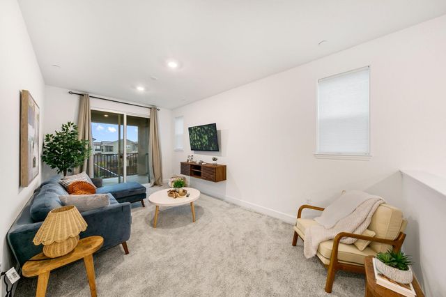 5743 Littlestone St, Sacramento, CA 95835