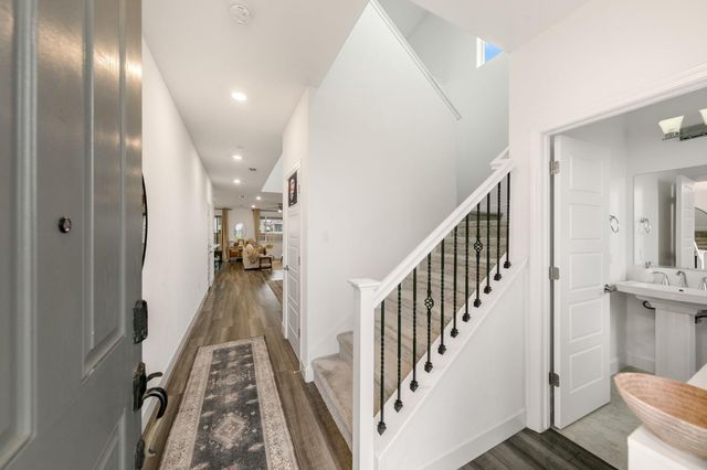 5743 Littlestone St, Sacramento, CA 95835