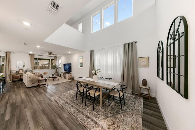 5743 Littlestone St, Sacramento, CA 95835