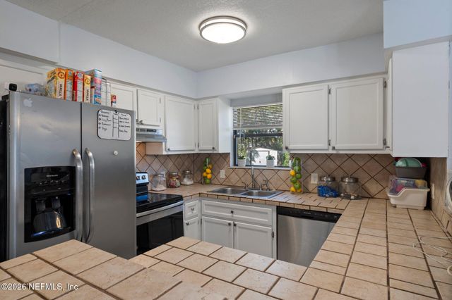 4551 BLOUNT Avenue, Jacksonville, FL 32210