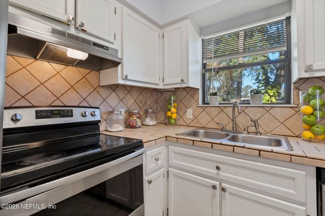 4551 BLOUNT Avenue, Jacksonville, FL 32210