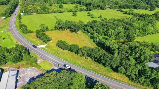 6255 Main Street, Hitchcock, TX 77563