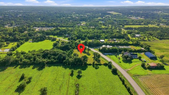 6255 Main Street, Hitchcock, TX 77563