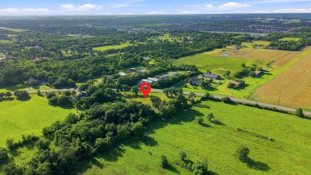 6255 Main Street, Hitchcock, TX 77563