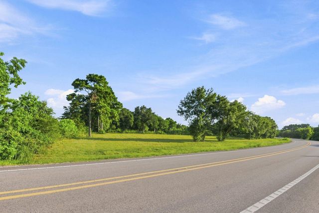 6255 Main Street, Hitchcock, TX 77563