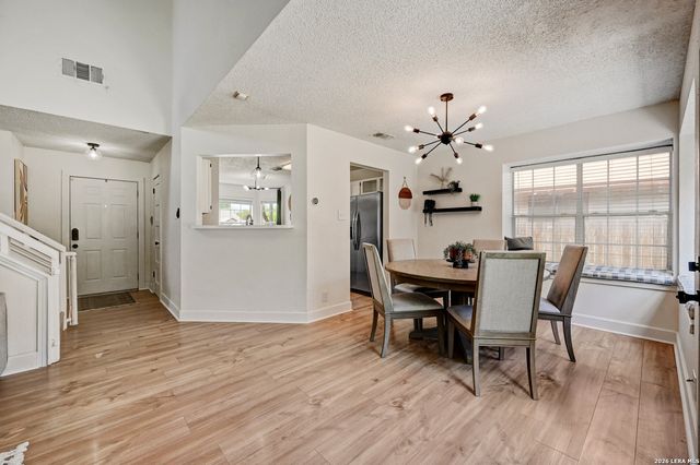 6238 Broadmeadow, San Antonio, TX 78240