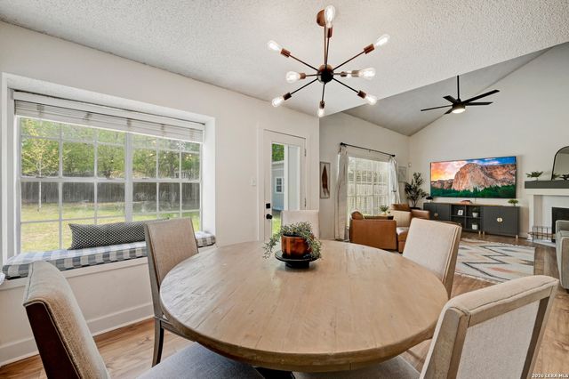 6238 Broadmeadow, San Antonio, TX 78240