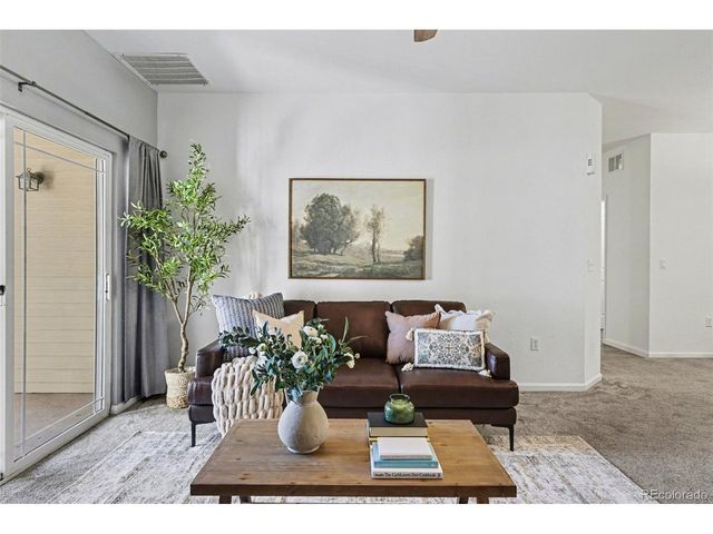 8374 S Holland Way 105, Littleton, CO 80128