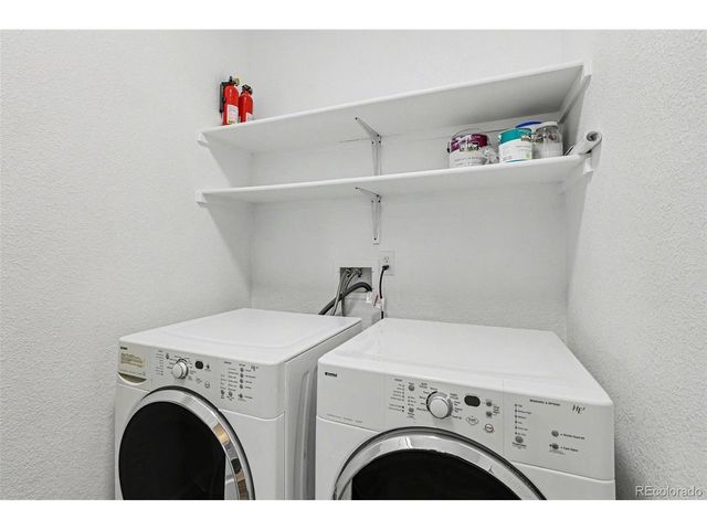 8374 S Holland Way 105, Littleton, CO 80128