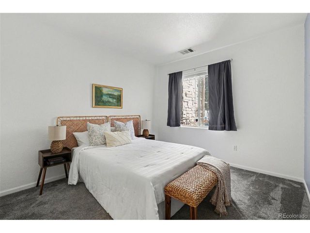 8374 S Holland Way 105, Littleton, CO 80128