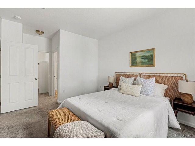 8374 S Holland Way 105, Littleton, CO 80128