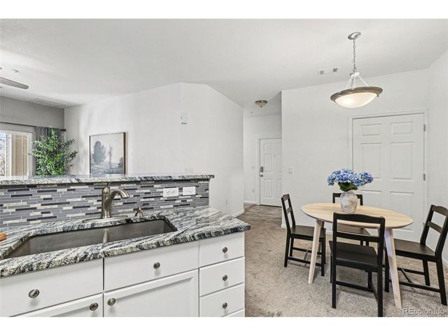 8374 S Holland Way 105, Littleton, CO 80128