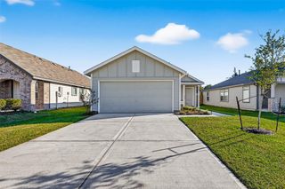 228 Laura Leigh Lane, Angleton, TX 77515