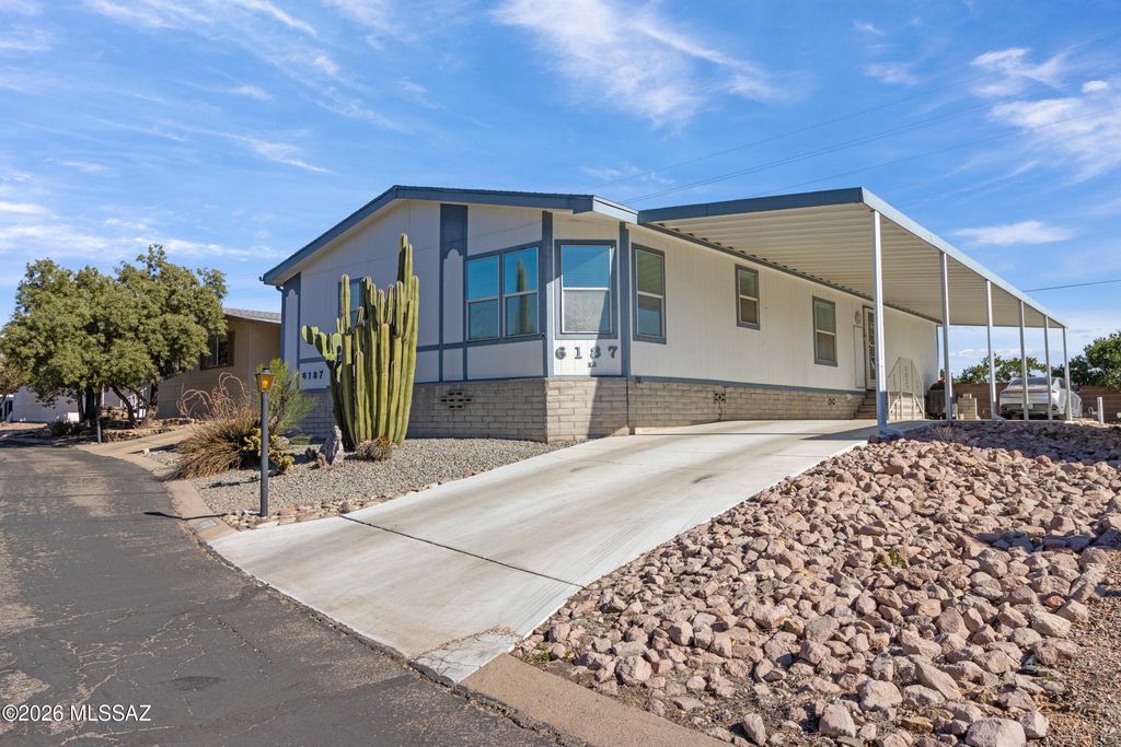 6187 S Mainside Drive, Tucson, AZ 85746
