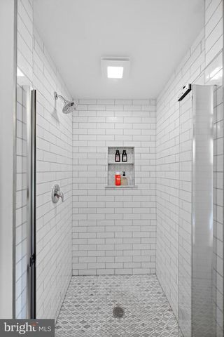 3 PICKWICK LN, Malvern, PA 19355