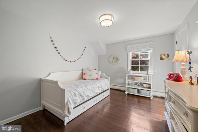 3 PICKWICK LN, Malvern, PA 19355