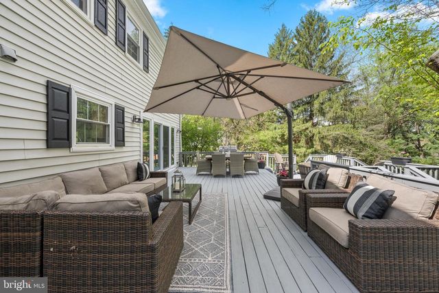 3 PICKWICK LN, Malvern, PA 19355