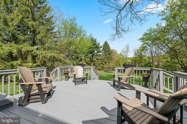 3 PICKWICK LN, Malvern, PA 19355