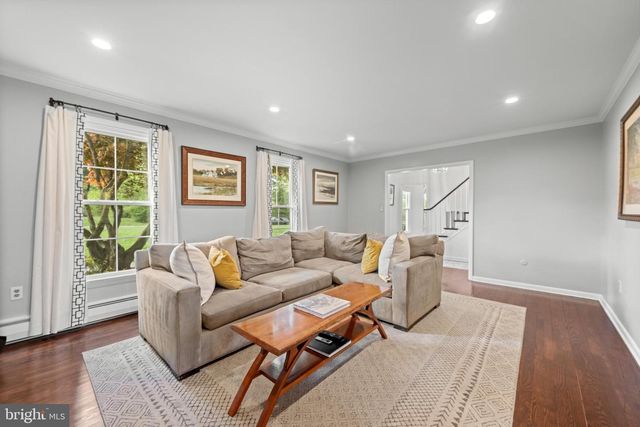 3 PICKWICK LN, Malvern, PA 19355