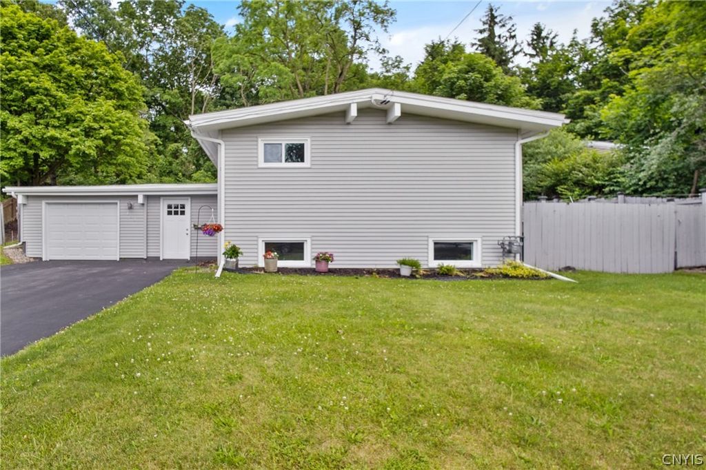 132 Tejah Avenue, Syracuse, NY 13210