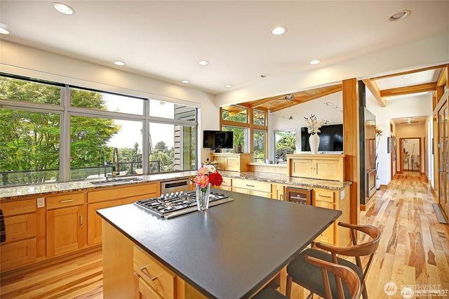 28407 Pioneer Highway, Stanwood, WA 98292